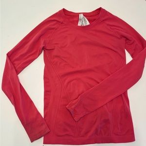 ATHLETA - MOMENTUM LONG SLEEVE SEAMLESS TOP - HOT PINK - Size XS